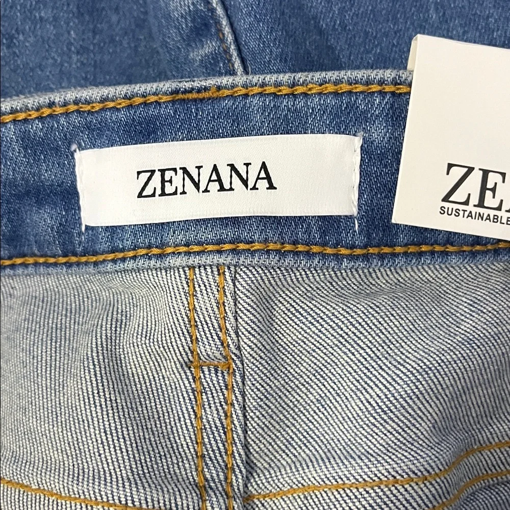 Zenana Distressed Kick Dark Blue Flare Jeans with Raw Hem Size 30 - Picture 7 of 8